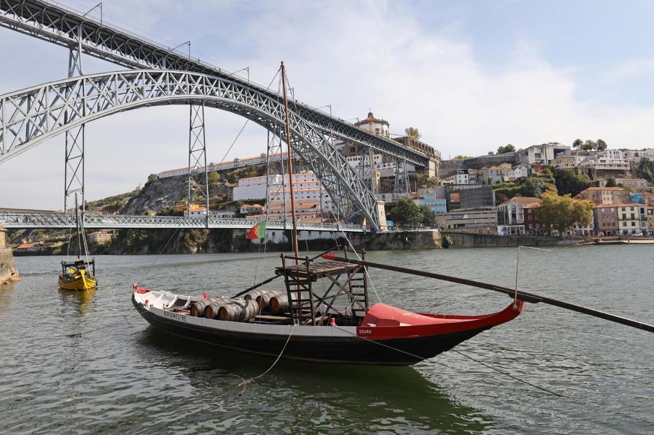 Flh Porto Spacious Apartment With Balcony Luaran gambar