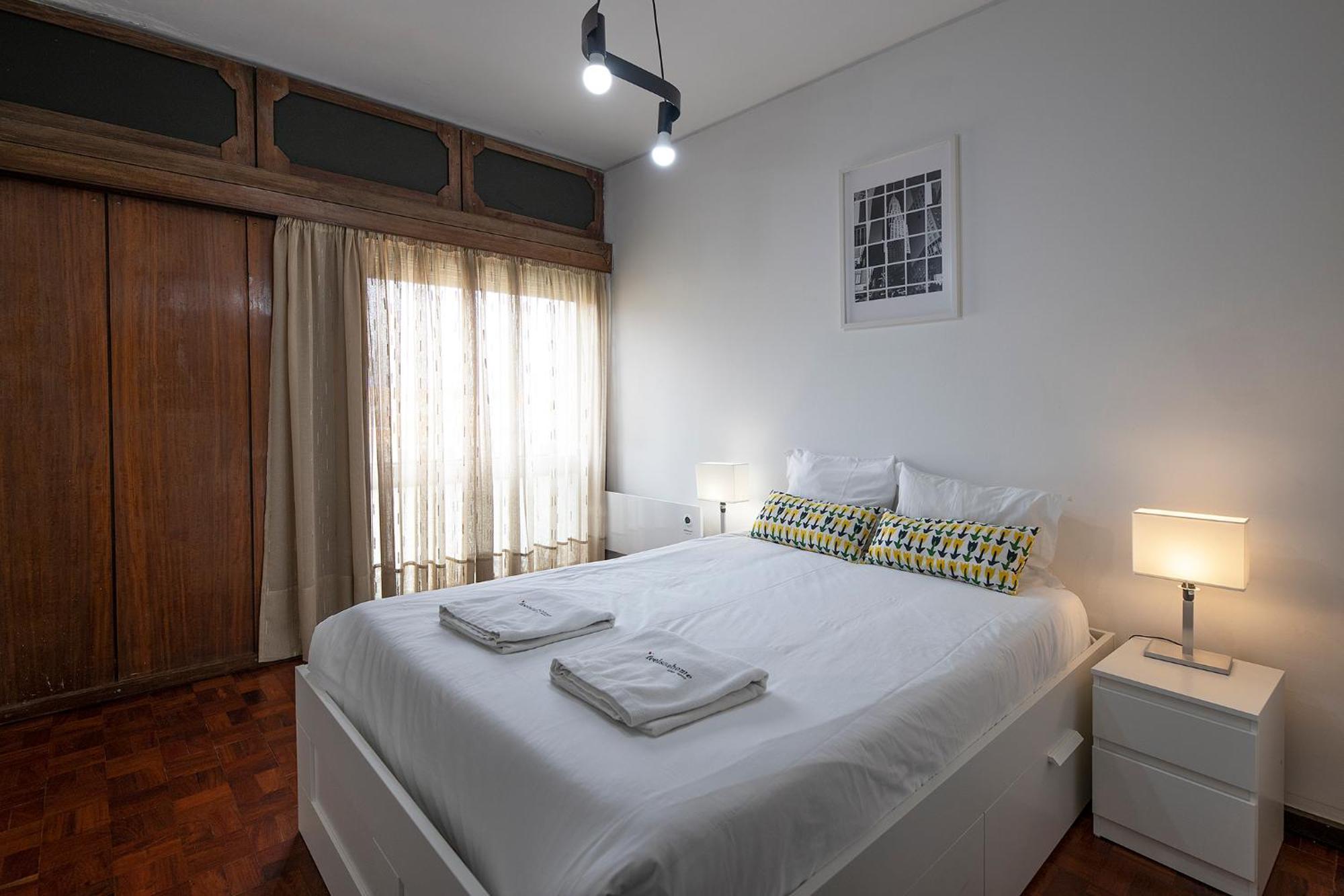 Flh Porto Spacious Apartment With Balcony Luaran gambar